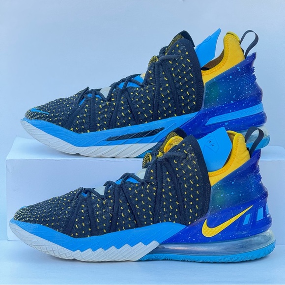 Nike Lebron James Athletic Shoes Men's 10 - Picture 13 of 13